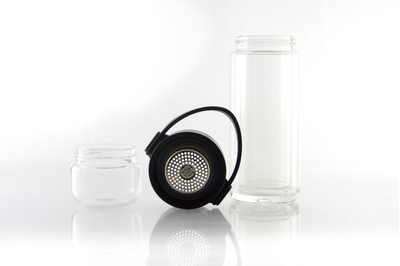 Термобутылка с инфьюзером в разборе